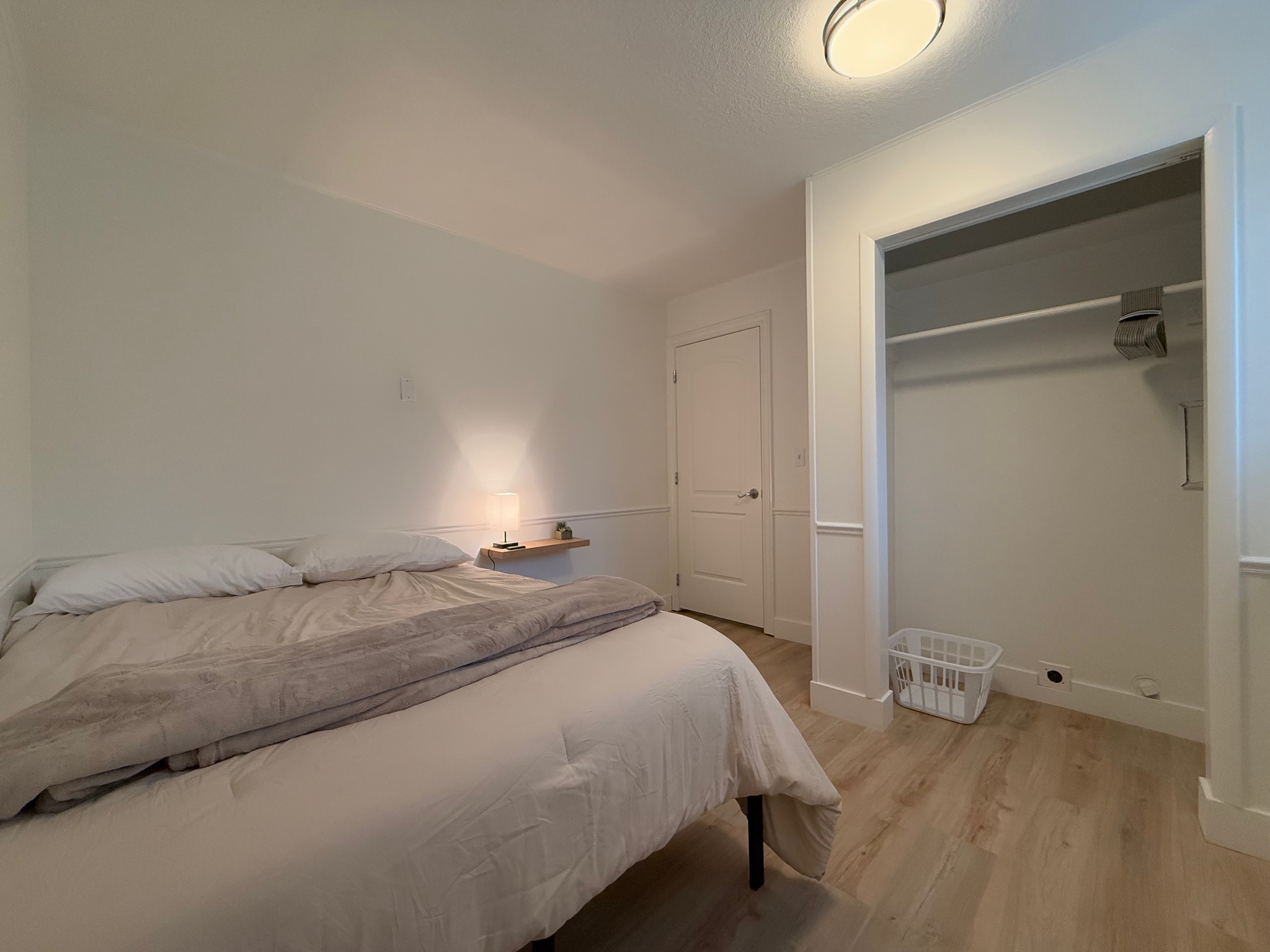 Building Photo - 2260 Richards Ave