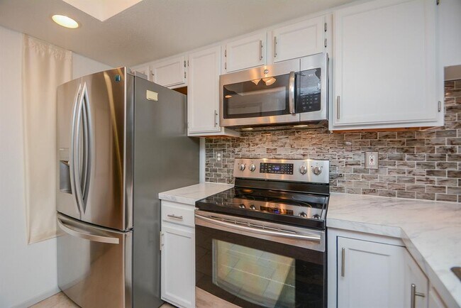 Building Photo - 14911 Wunderlich Dr