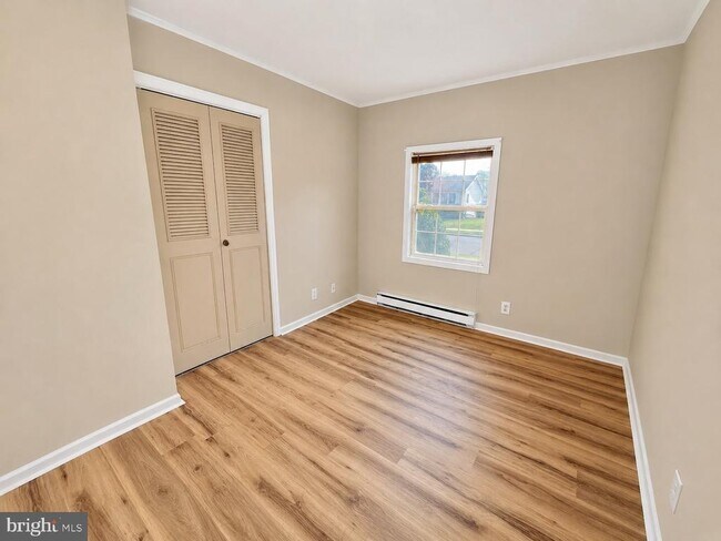 Building Photo - 226 Elwyn Ave