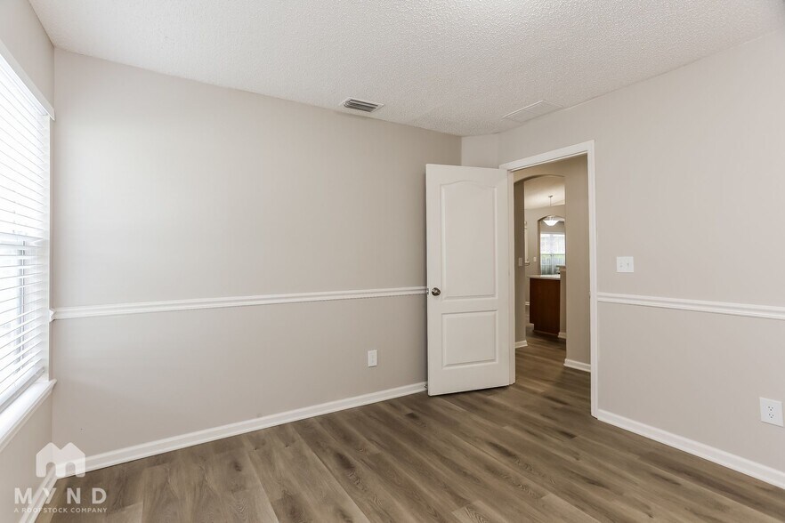 Building Photo - 2511 Mallory Hills Rd