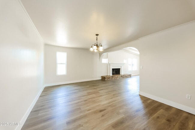 Building Photo - 4031 N 59th Dr