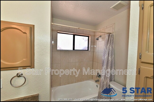 Building Photo - 11620 Laura Marie Dr