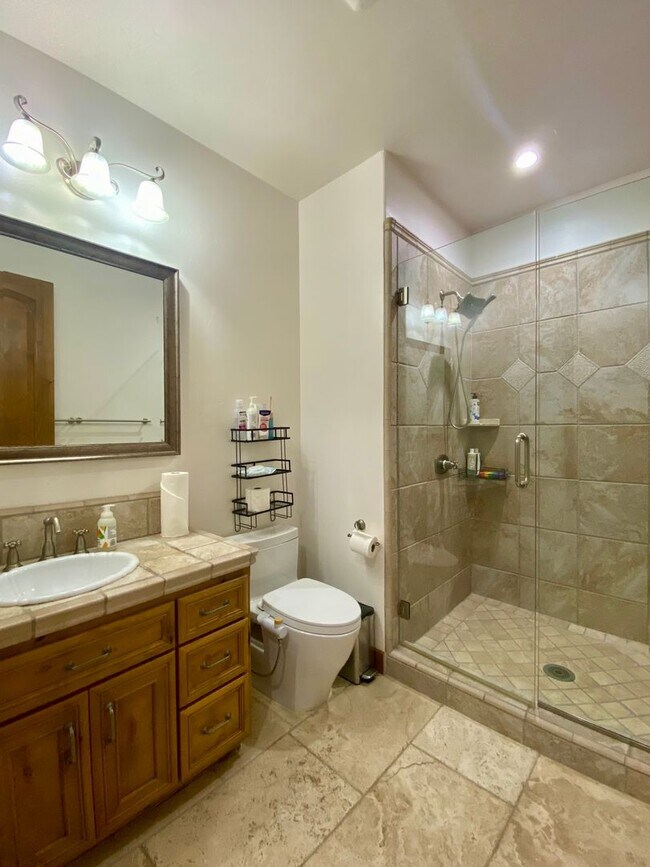 Building Photo - Lower-Level unit with 2 Bedrooms and 2 Bathrooms