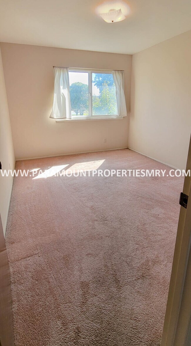 Building Photo - 1253 Los Olivos Dr