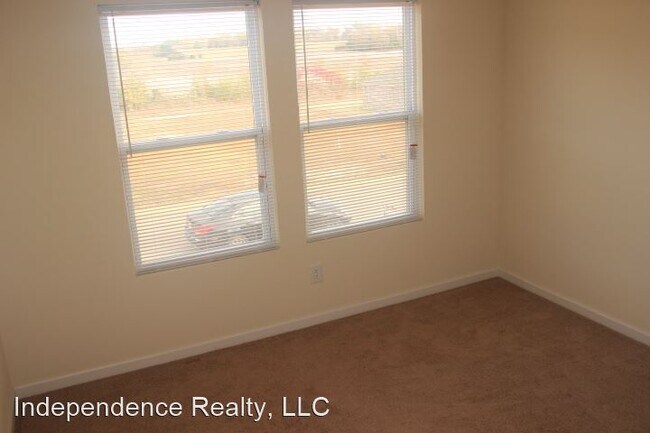 Building Photo - 3 br, 2.5 bath House - 316 Mertle Drive NE