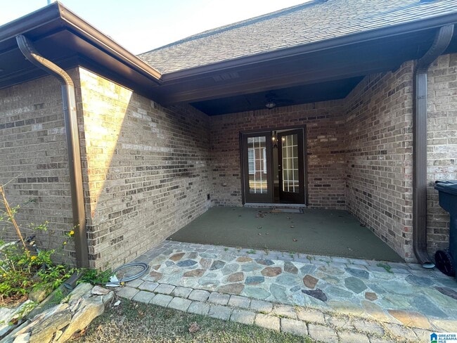 Building Photo - 295 Creekside Ln