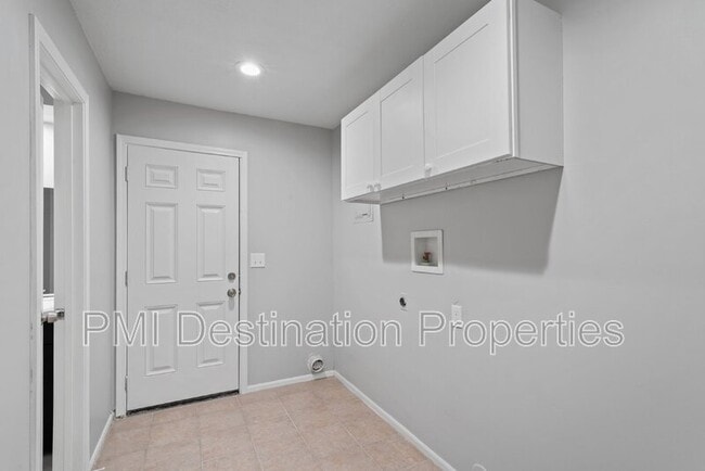 Building Photo - 16306 W 141st Terrace