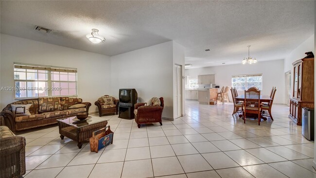 Building Photo - 20400 SW 328th St