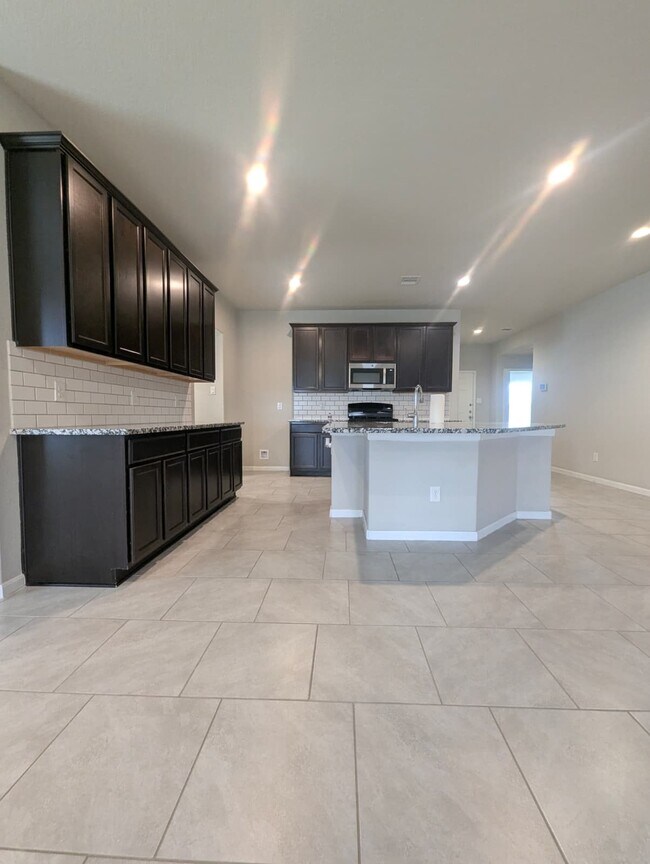 Building Photo - 3518 Windham Way
