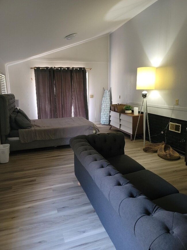 Building Photo - 161 McGill St