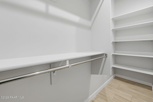 Building Photo - 5516 Edgar Way