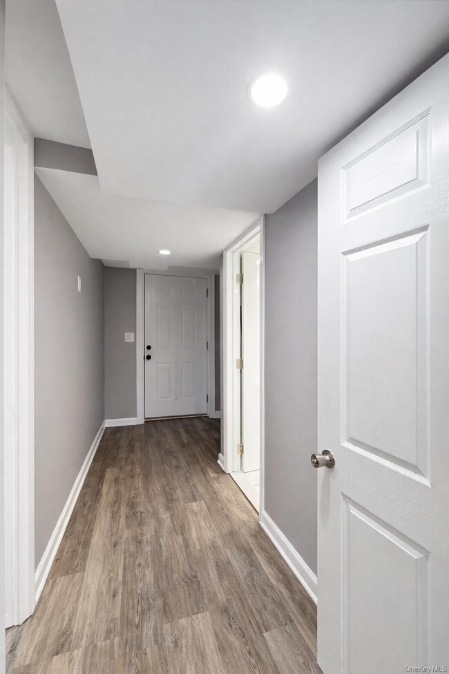 Building Photo - 660 N Dunton Ave