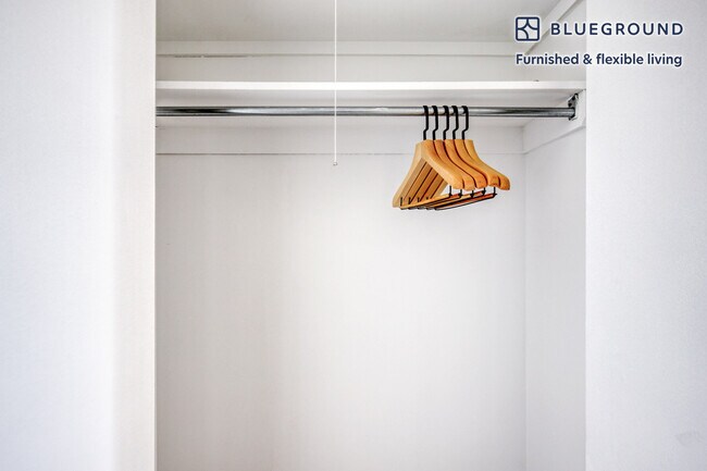 Building Photo - 3450 N Lake Shore Dr.