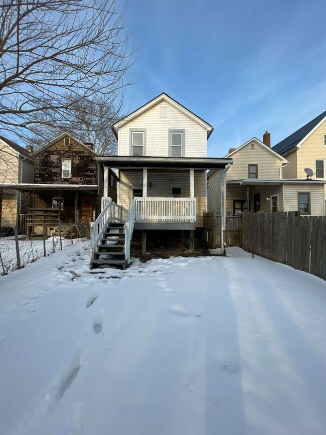 Building Photo - 618 Penn Ave