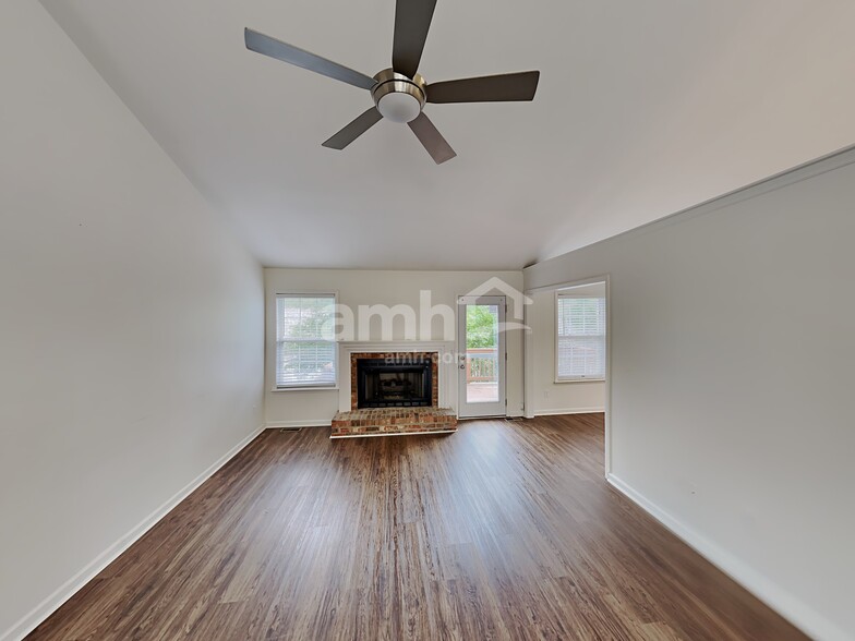 Building Photo - 2101 Kenowick Ct