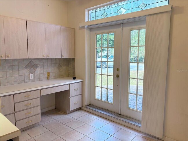 Building Photo - 2338 Tami Sola St