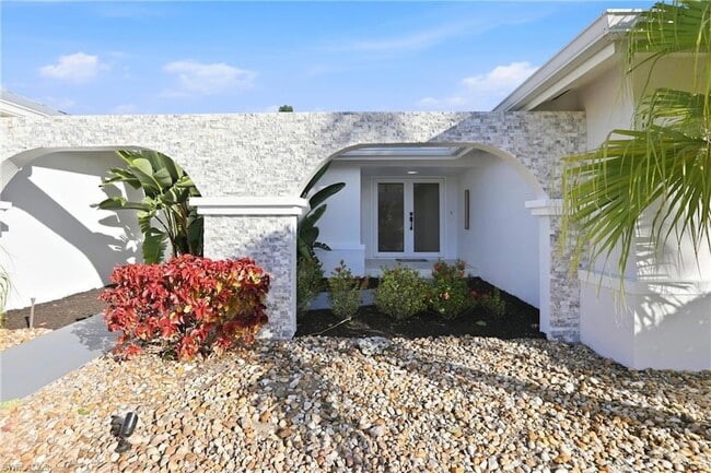 Building Photo - 339 Landmark St