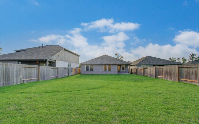 Building Photo - 14607 Lost Cave Wy
