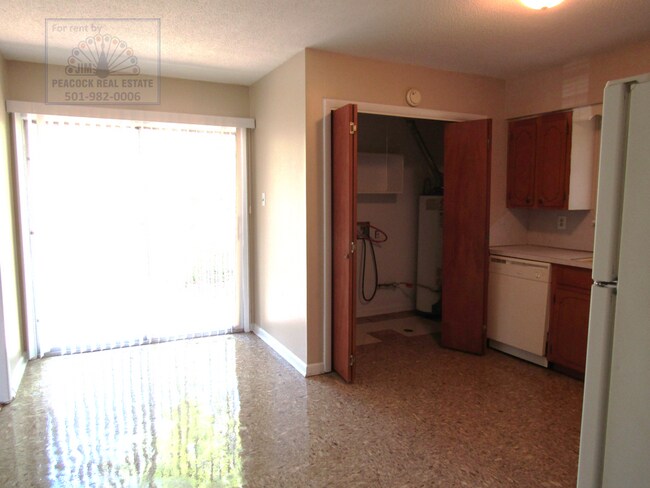 Building Photo - 25 Laramie Cove
