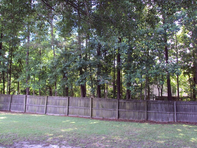 Building Photo - 132 Alston Cir