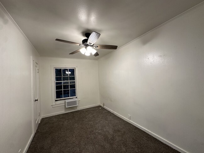 Building Photo - 519 Grand Ave