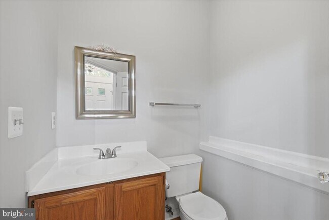 Building Photo - 5718 Croatan Ct