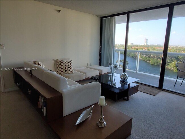 Building Photo - 20515 E Country Club Dr  841 Aventura Fl 3...