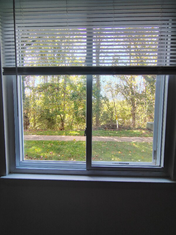 Building Photo - 600 Reusens Rd