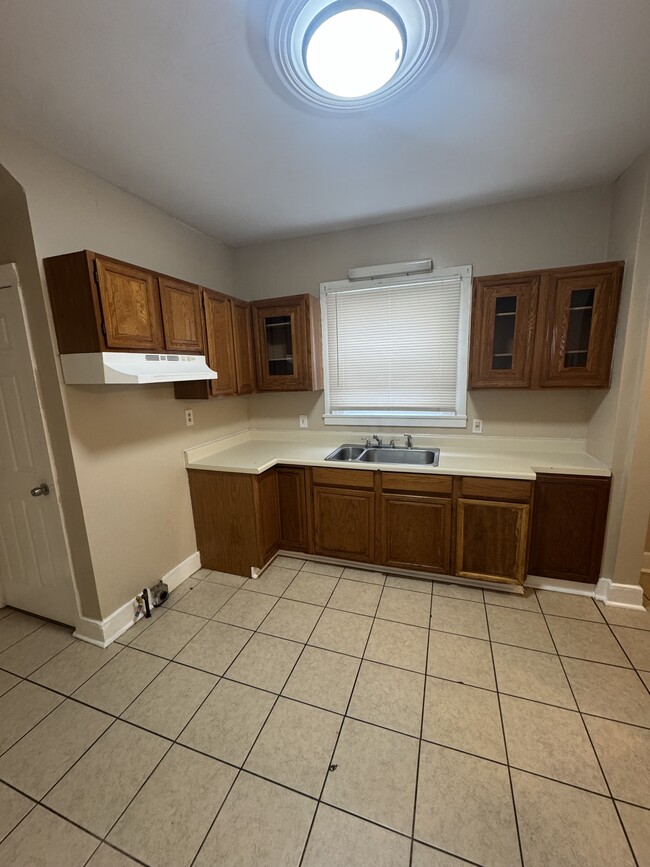 Building Photo - 2345 Airport Hwy