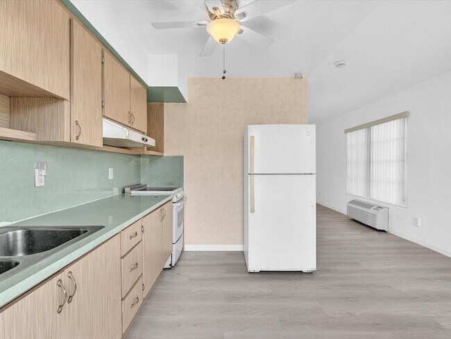 Building Photo - 2193 NE 172nd St