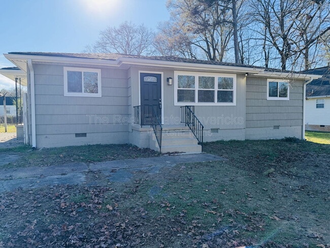 Primary Photo - 4720 Pawnee Trail