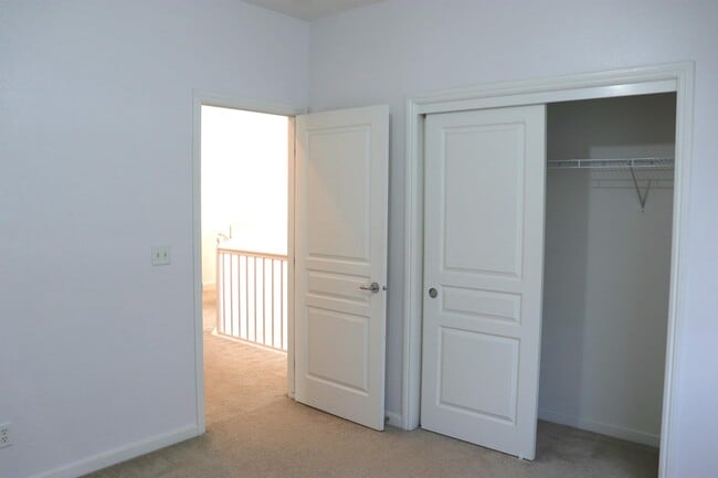 Building Photo - 2346 E Early Ave