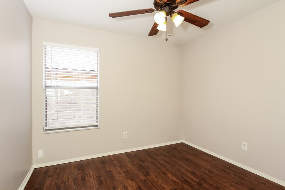 Building Photo - 9935 W Potter Dr