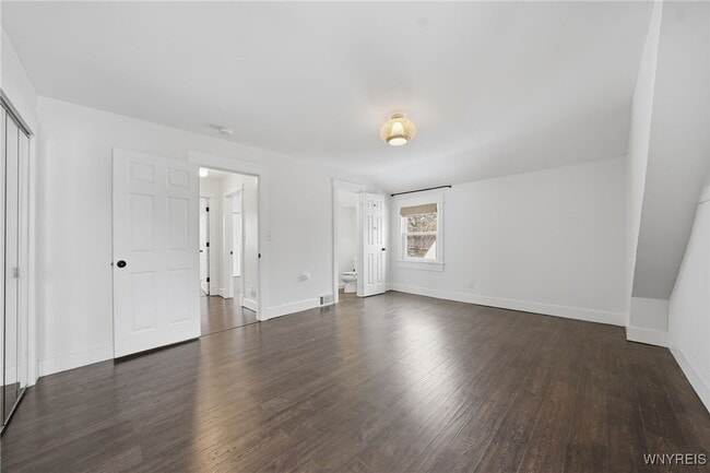 Building Photo - 4316 Clinton St