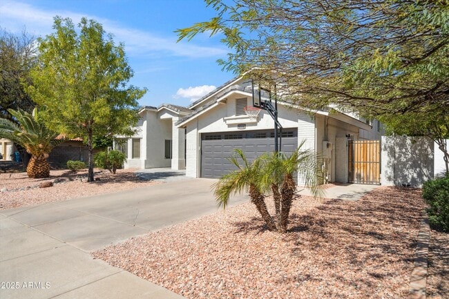 Primary Photo - 6164 E Greenway Ln