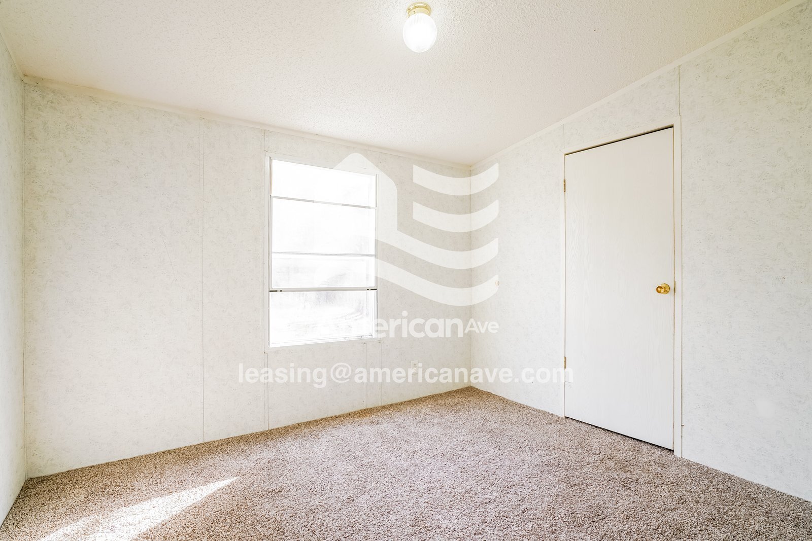 Building Photo - 1007 E River Rd