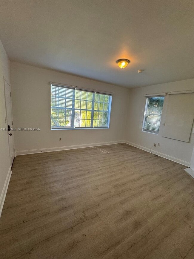 Building Photo - 1027 Euclid Ave