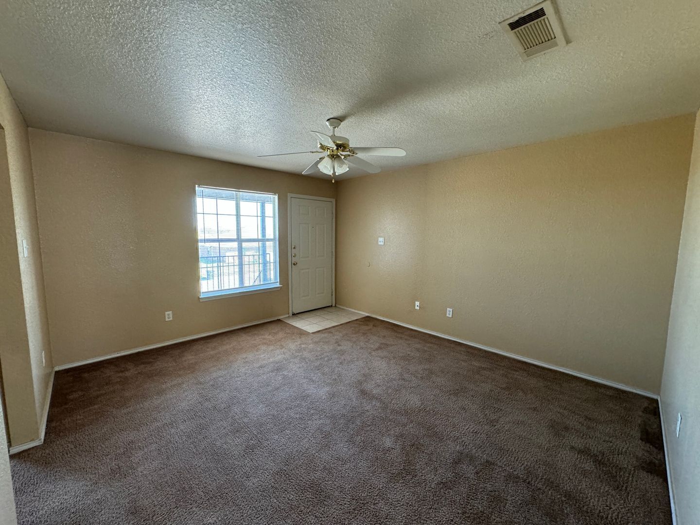 Building Photo - 3203 Toledo Dr