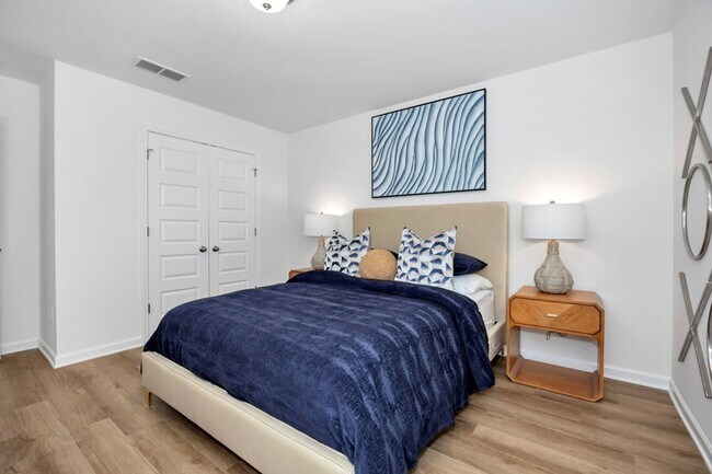 Building Photo - BRAND NEW 3 Bed 2.5 bathroom townhomes in Madison!