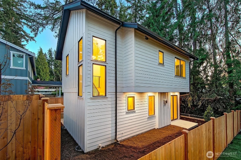 Building Photo - 7317 128th Ave NE