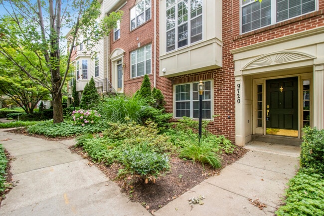 Building Photo - 9720 Athletic Way