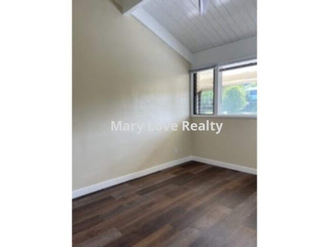 Building Photo - 79-7199-7199 Mamalahoa Hwy