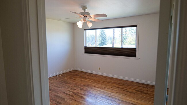 Building Photo - 4Bd/2.5Ba Edmonds House