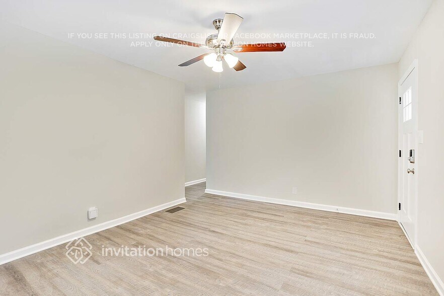 Building Photo - 277 Rocking Hill Dr SW