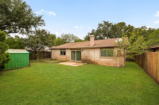 Building Photo - 22723 Braken Carter Ln