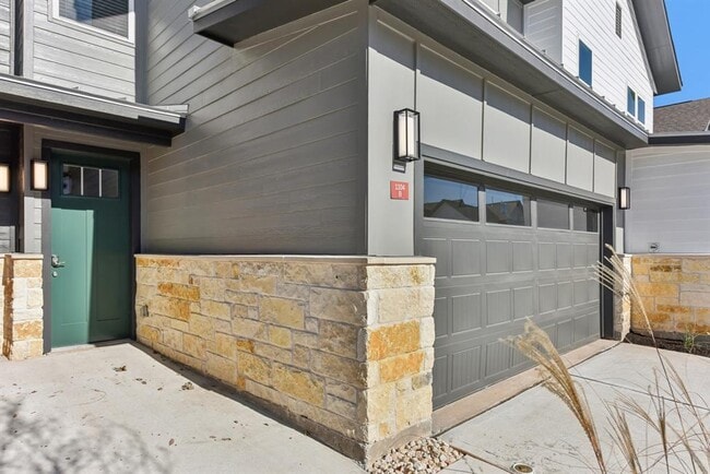 Building Photo - 17012 Marsh Wren Pass