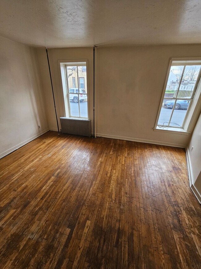 Building Photo - 205 Jefferson Ave