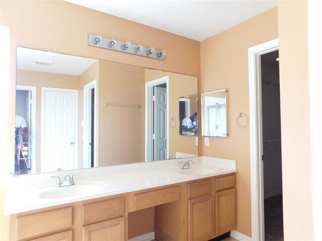 Building Photo - 2303 Birch Canyon Ct