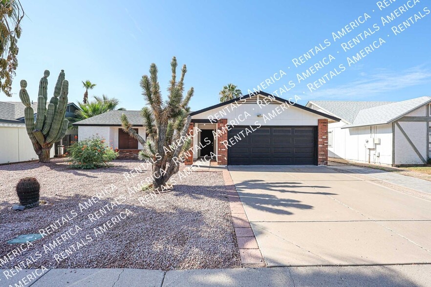 Building Photo - 3103 E Villa Rita Dr