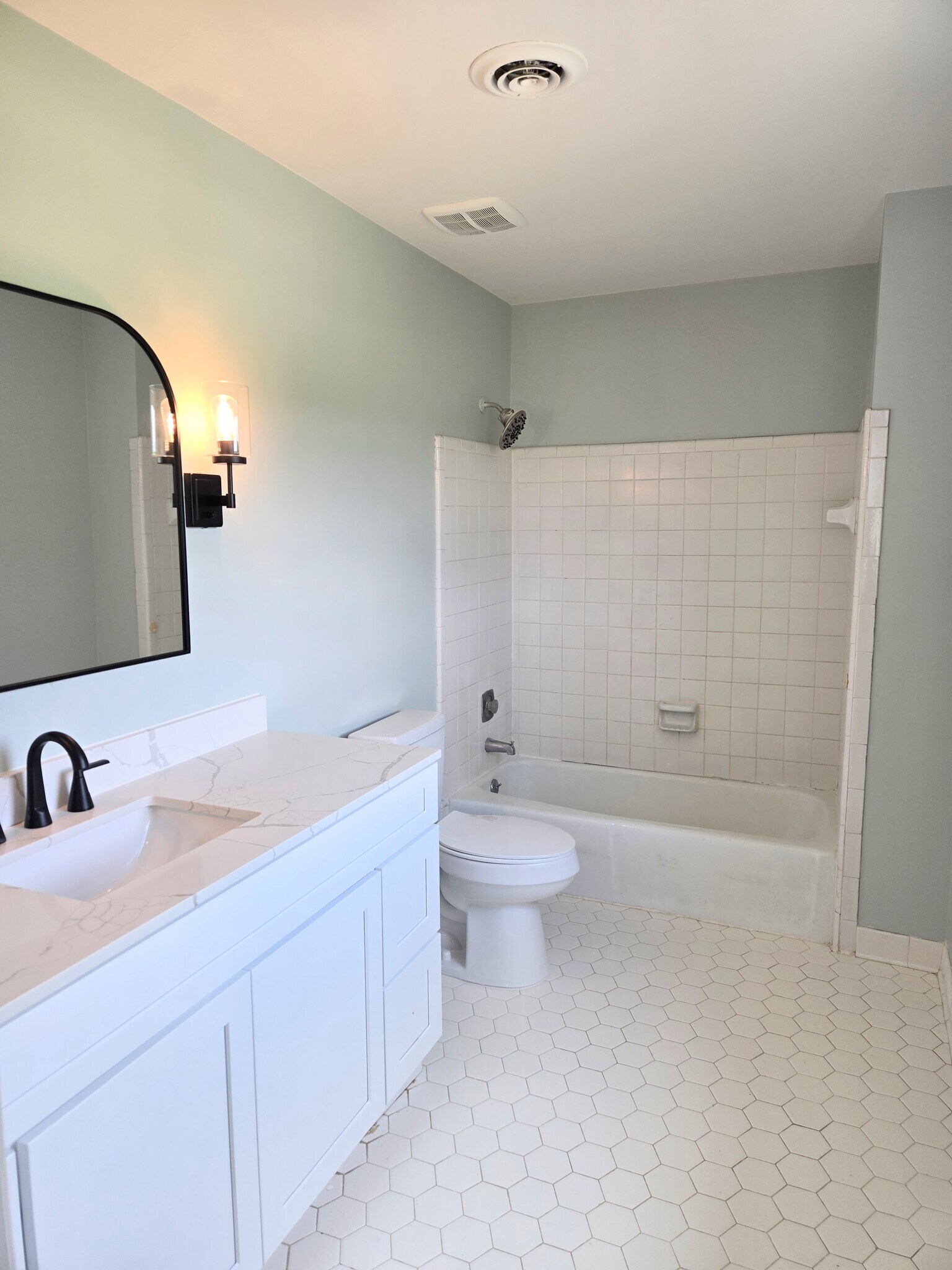 Primary Bathroom - 1441 Stonegate Pass